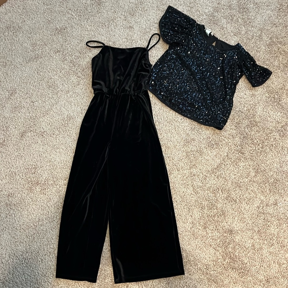 Adorable Velvet jumpsuit and sequence top size 5-6